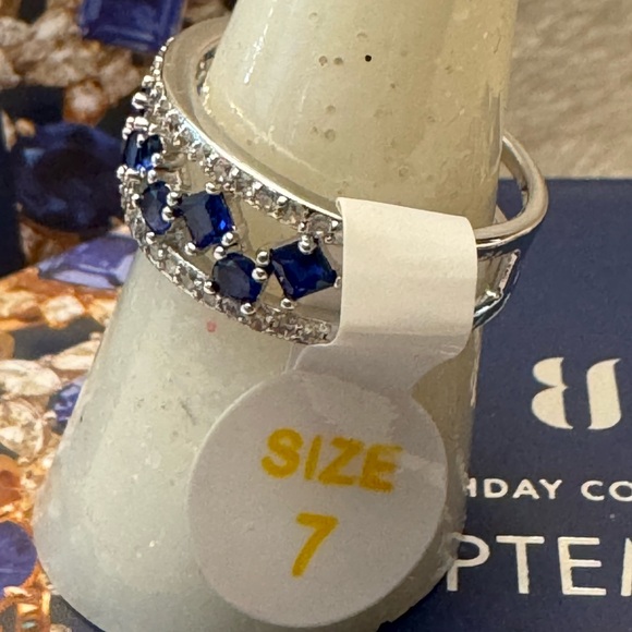 Scatter my Heart, Sept 2024 Collection - Picture 3 of 5